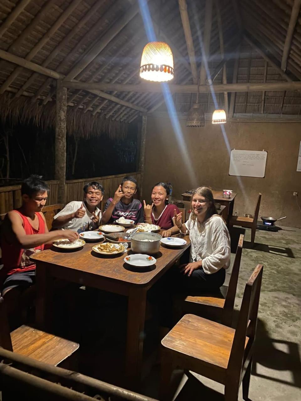 New Rinjani Homestay Тетебату Стая снимка